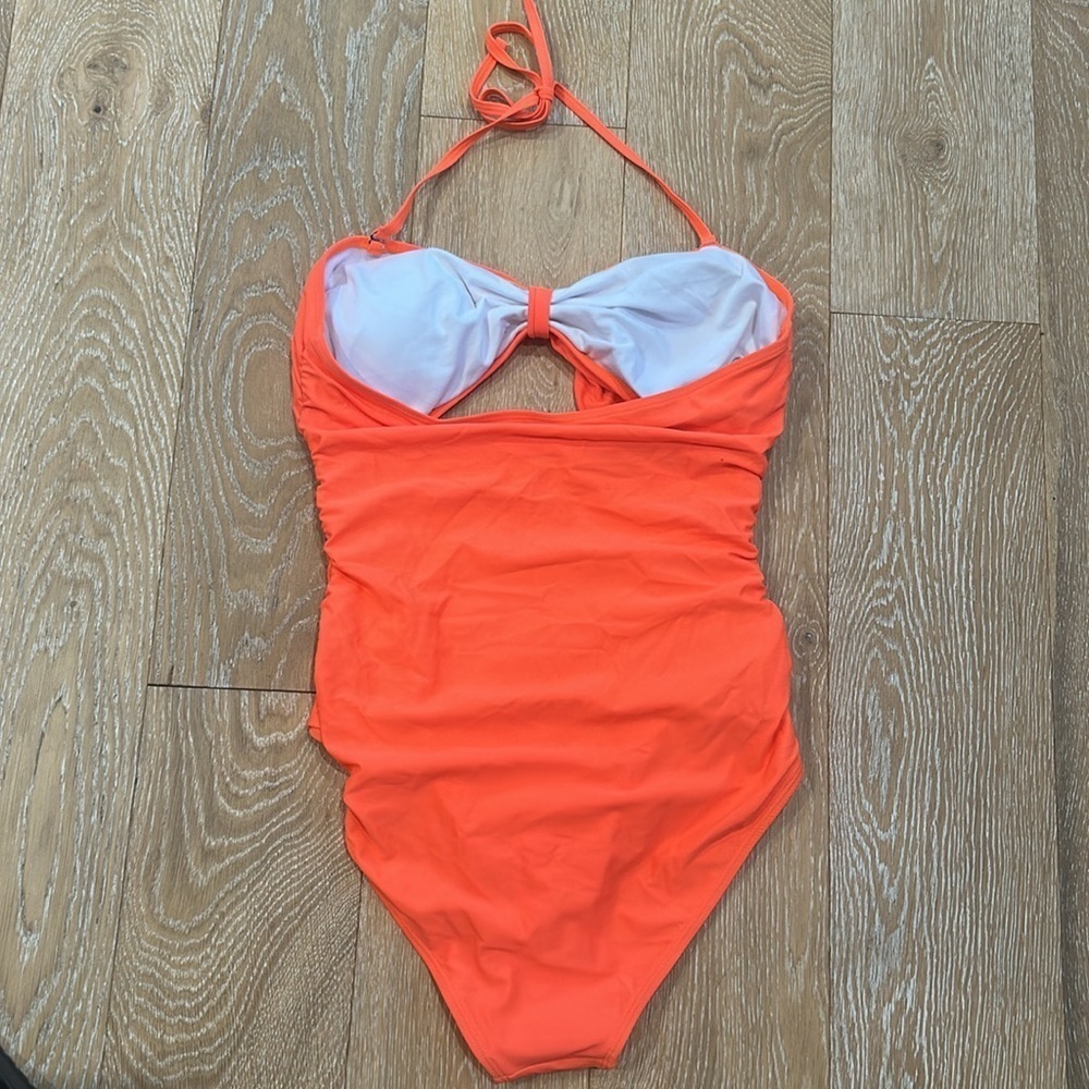 Amazon Swimsuit - Picture 4 of 5